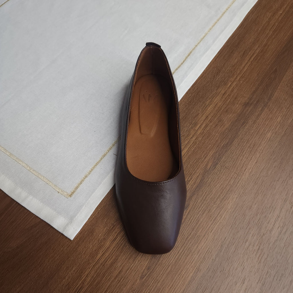 LÍNEA 01 - Square-Toe Ballet Flats - Brown