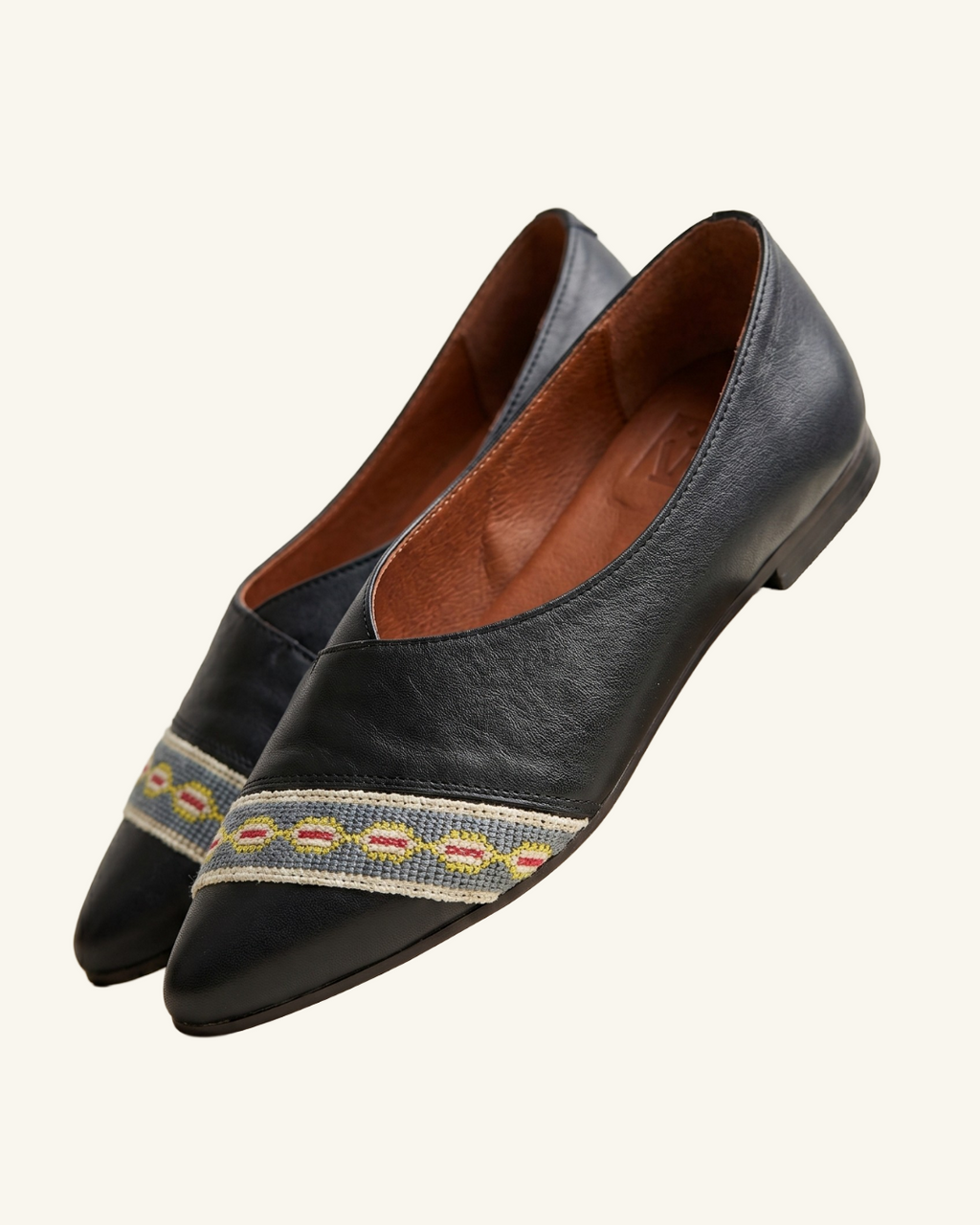 RIMA 01 - Pointed Ballet Flats
