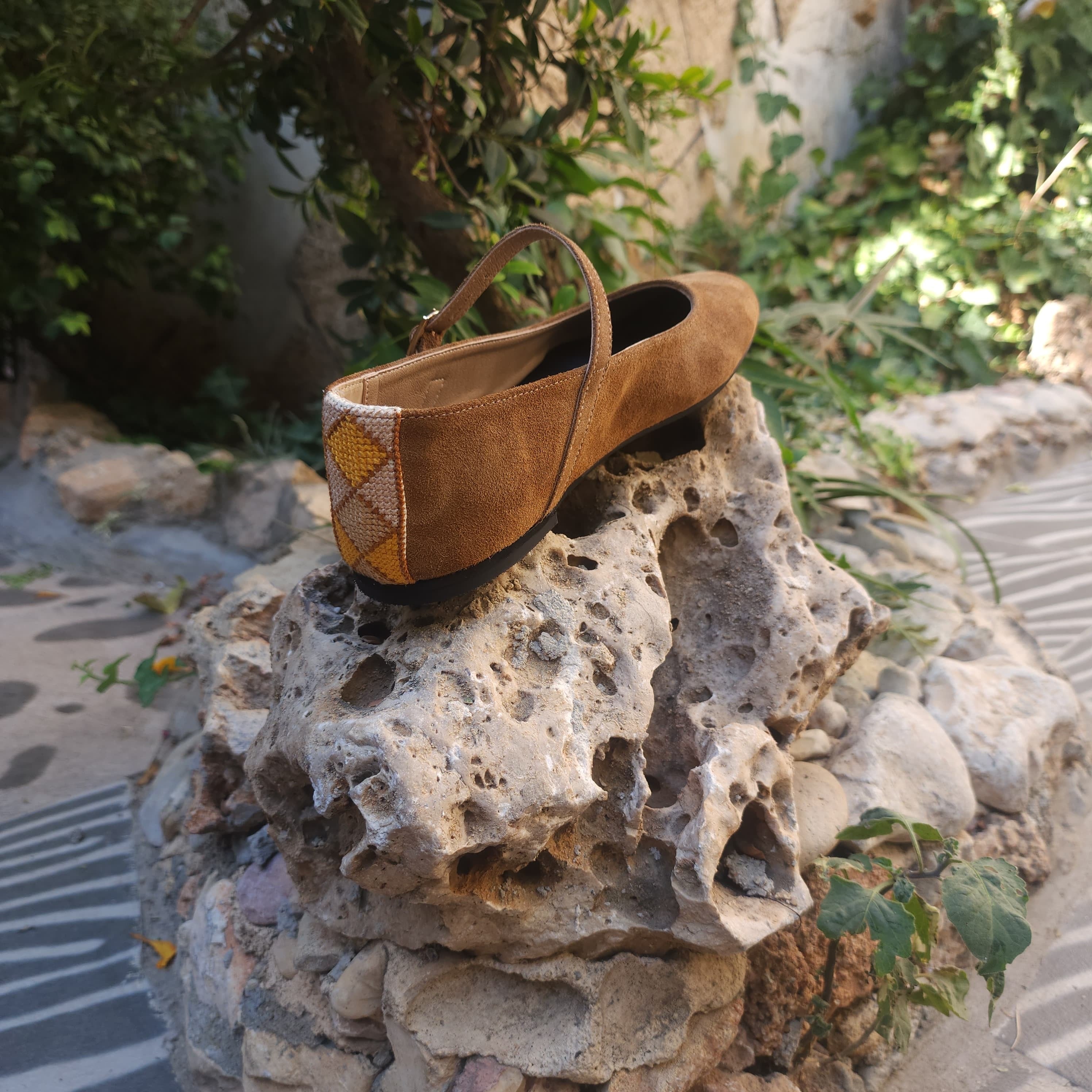 Mary Jane Flat – Suede